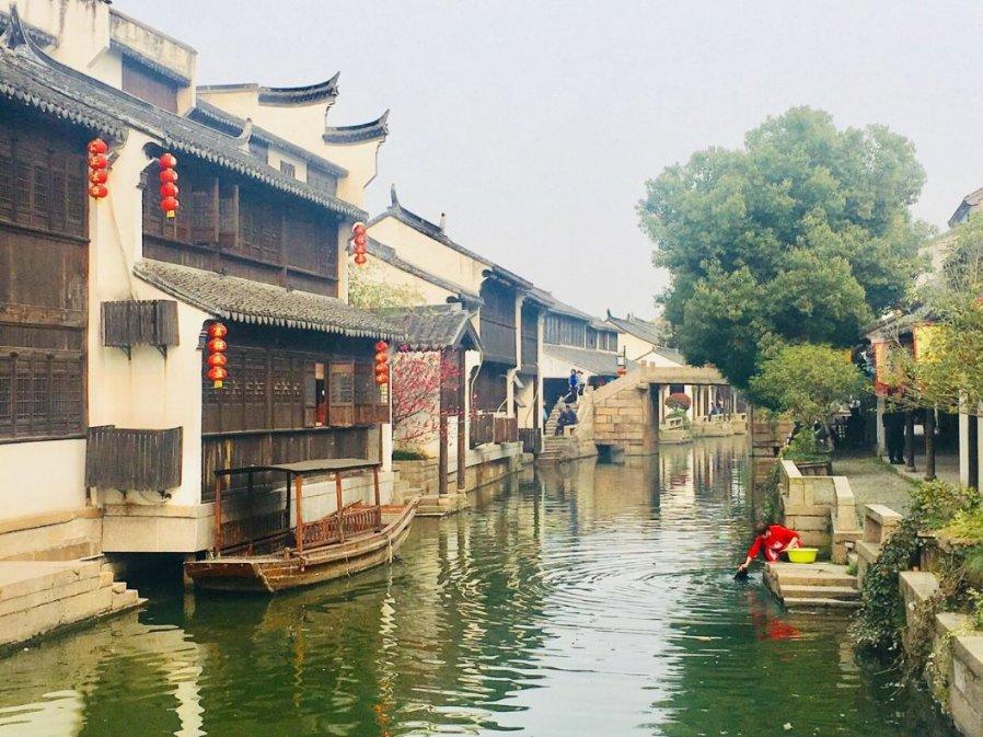 国企：税前年薪10万，公积金满交，公司还单独送18%公积金。私企：14k，14薪。都在同一大城市。如何选择？游戏画面